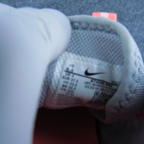 Nike VTR Wolf Women Sneaker Shoes Gray Fabric Lace Up Size 6.5 Medium - Picture 7 of 11